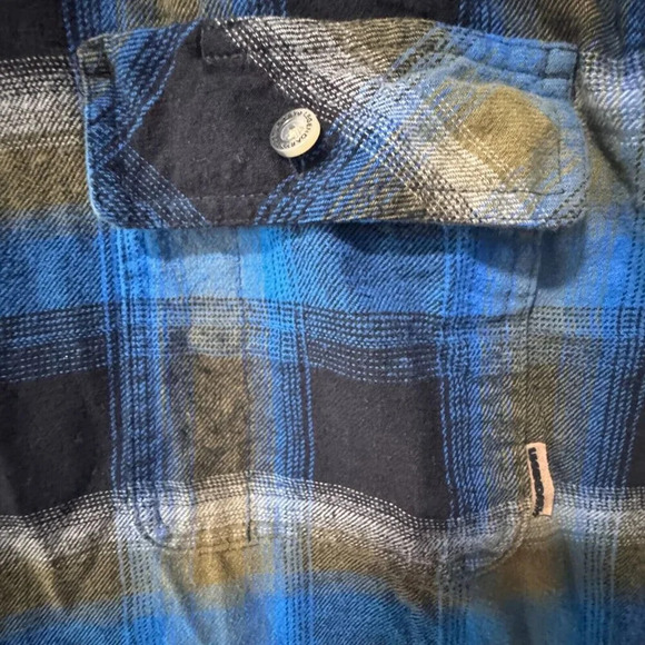 Legendary Whitetales xl  mens blue/black plaid‎ shirt - Picture 2 of 4